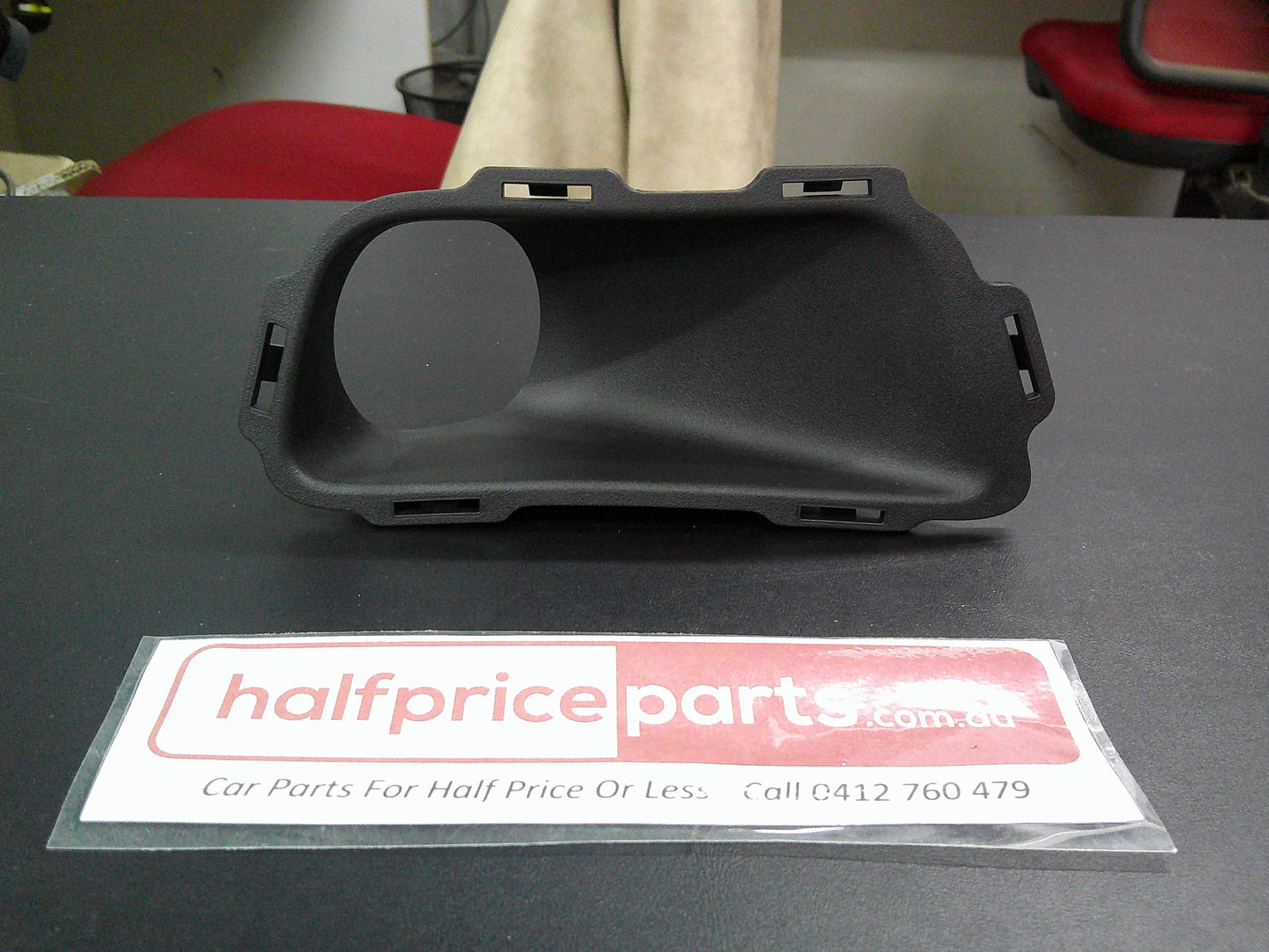 Holden RG Colorado Genuine Left Hand Front Fog Light Inner Plastic New Part