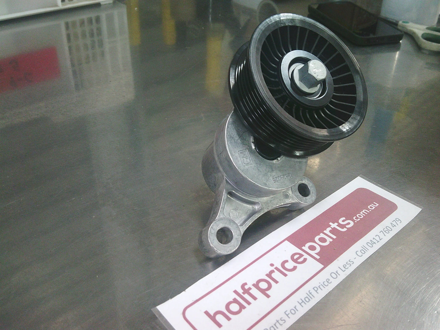 Holden HSV VF GTS Commodore Genuine Main Drive Belt Tensioner New Part