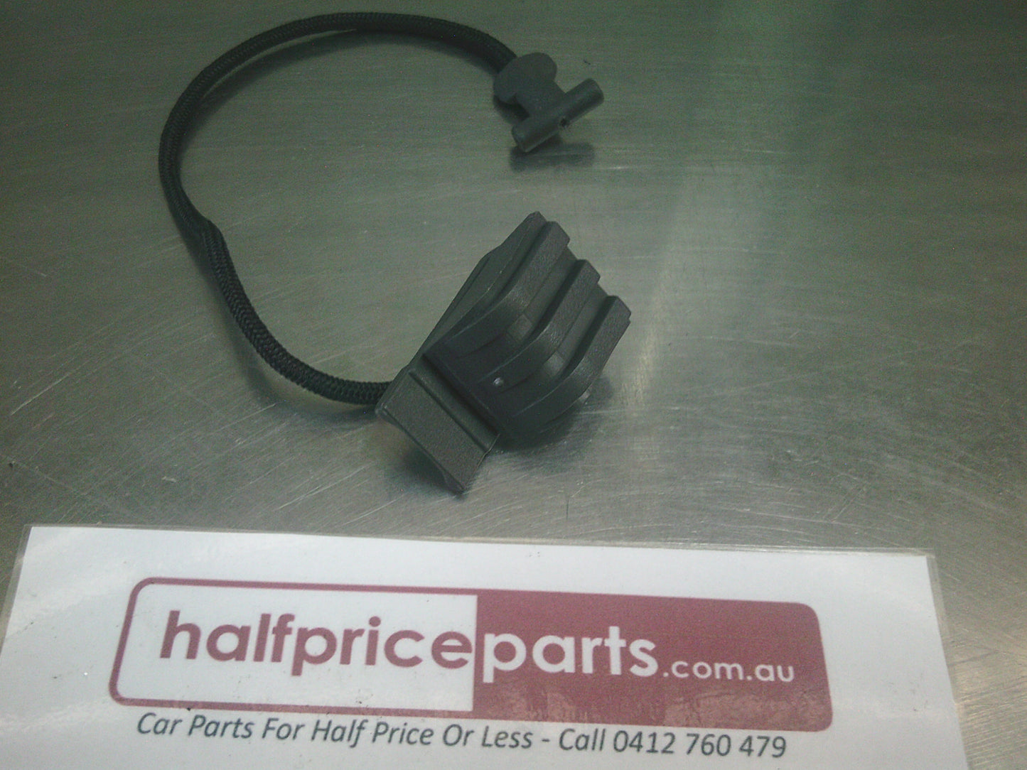 Holden Barina Combo Genuine Retaining Centre Cover Strap - New Part