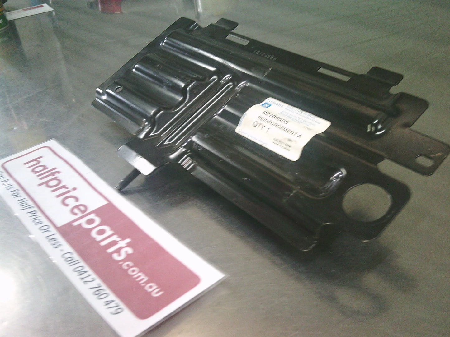 Holden VE Commodore/WM Statesman Caprice/HSV/V8 Genuine Boot Battery Tray Mount Bracket New Part