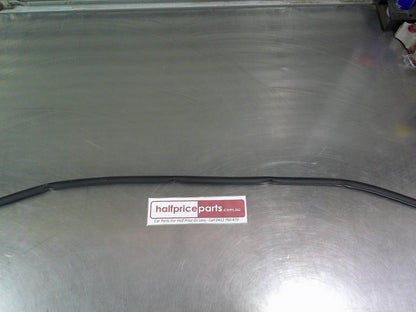 GM Silverado 1500 Genuine Front Bonnet Weatherstrip New Part