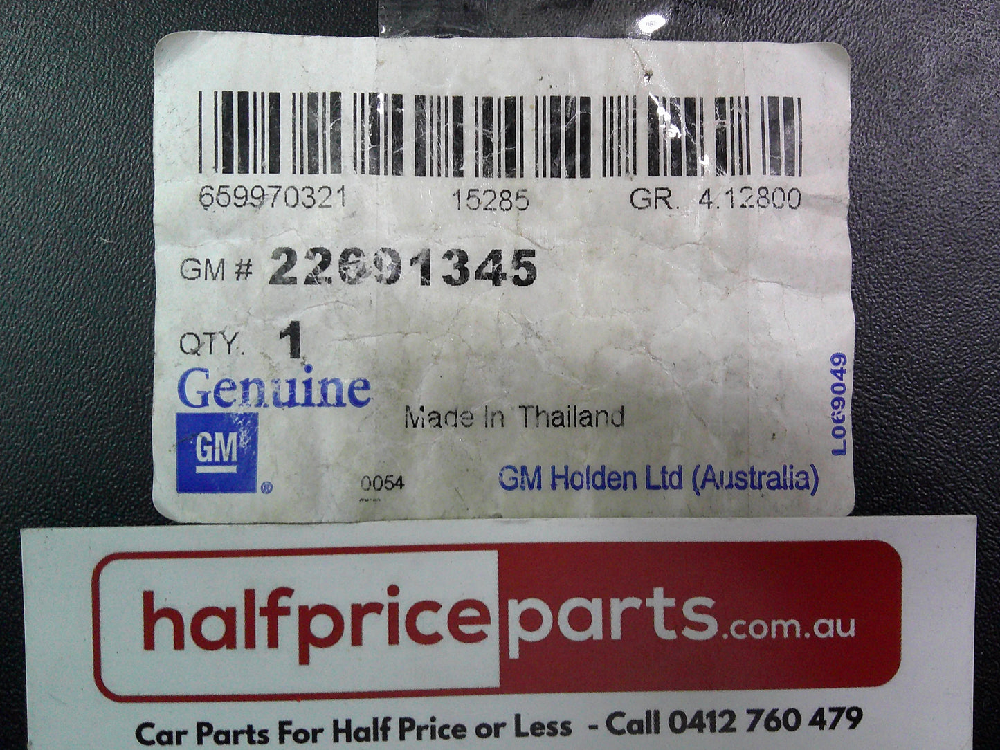 Holden RC Colorado Genuine Automatic Fluid Cooler Line Connector New Part