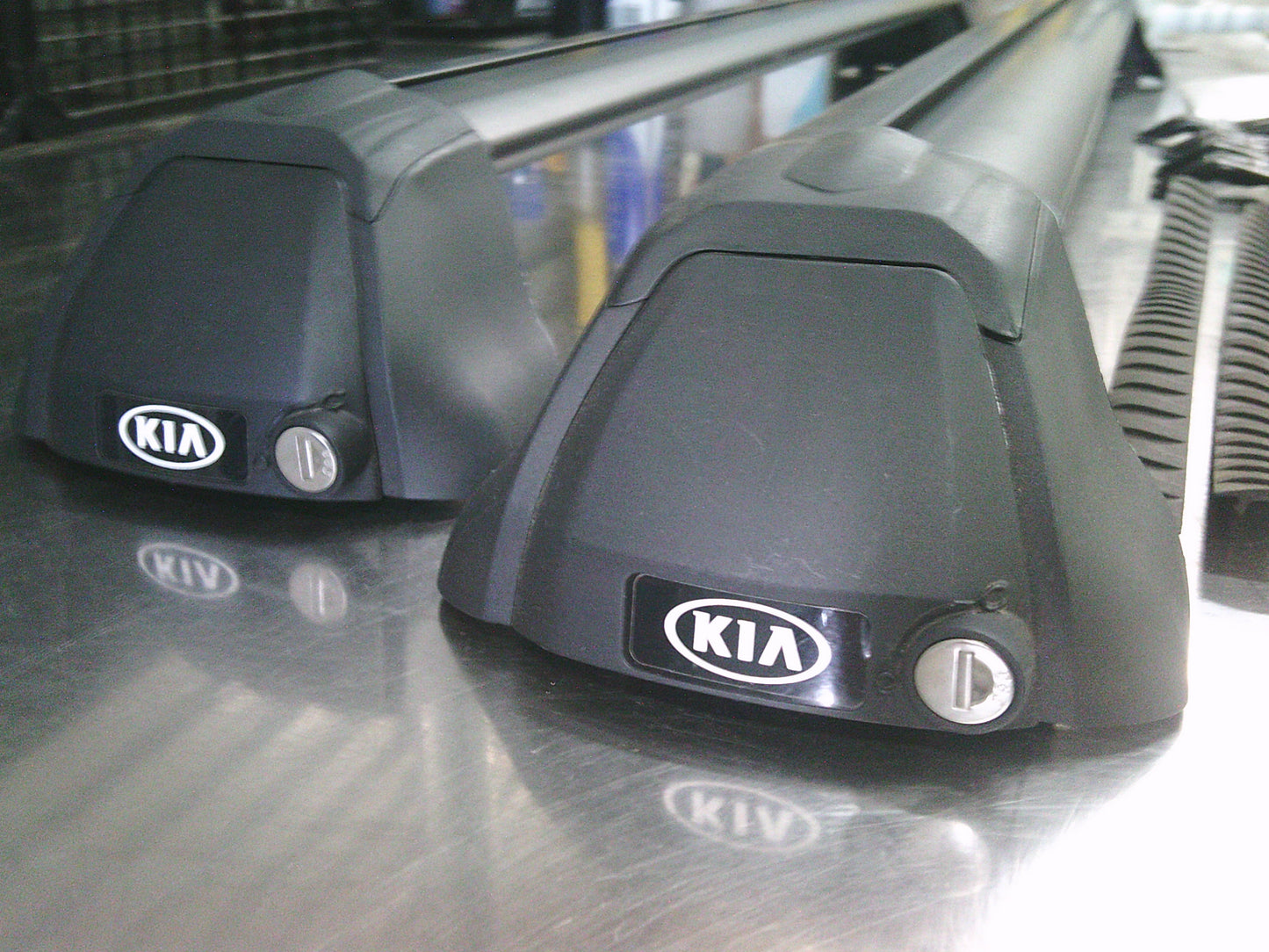 Kia YB Rio Genuine Limited Edition Lockable Roof Rack Kit New Part