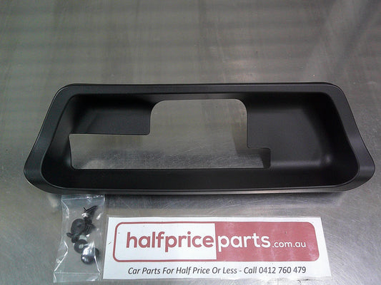 Toyota Yaris Cross/Yaris Cross Hibrid Genuine Tow Bar Finishing Garnish New Part