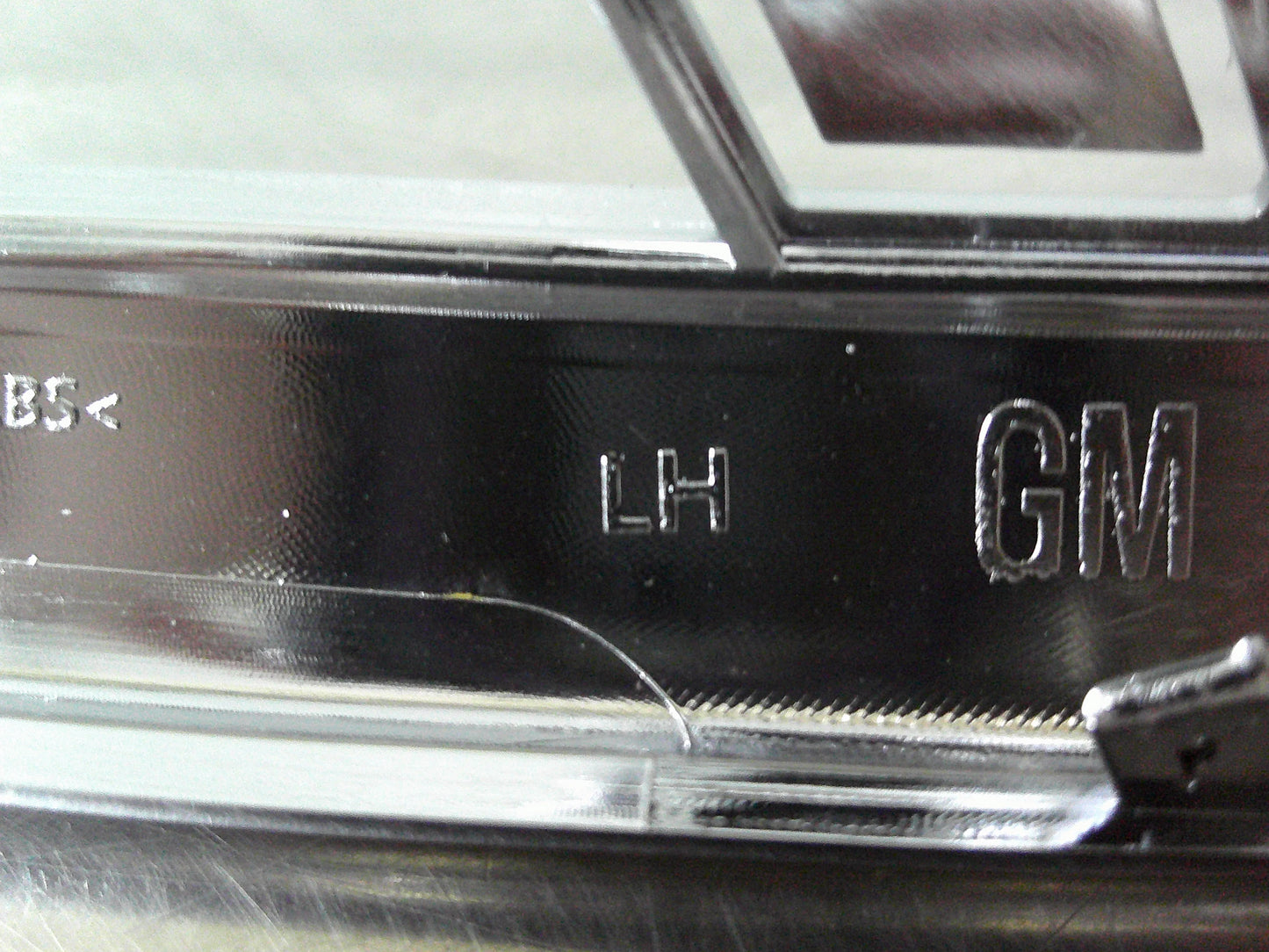 Holden VF Caprice Genuine Left Hand Chrome Fog Light Bezel New Part