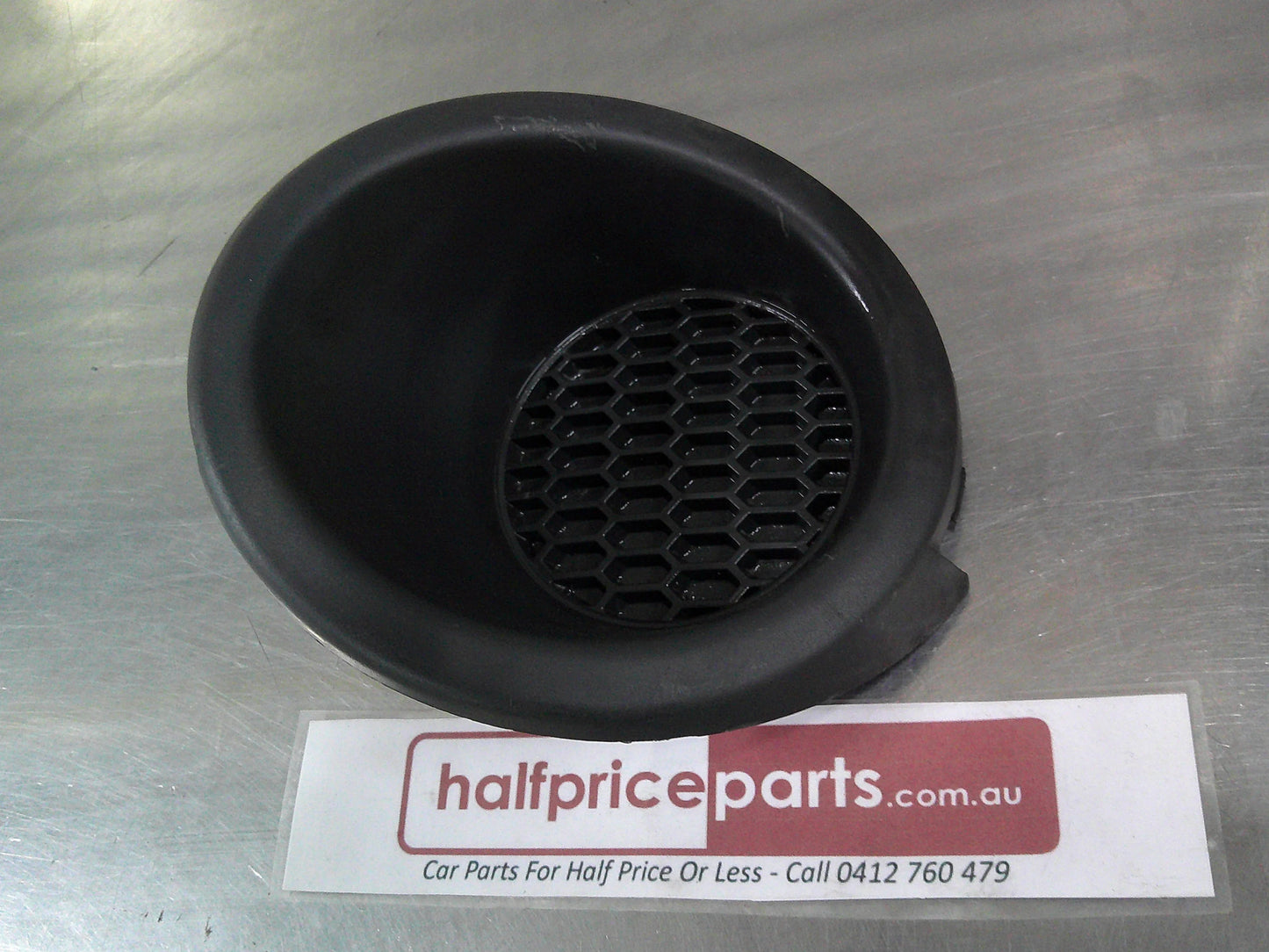 Holden CG Captiva Genuine Left Hand Front Fog Light Cover Used Part