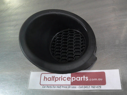 Holden CG Captiva Genuine Left Hand Front Fog Light Cover Used Part