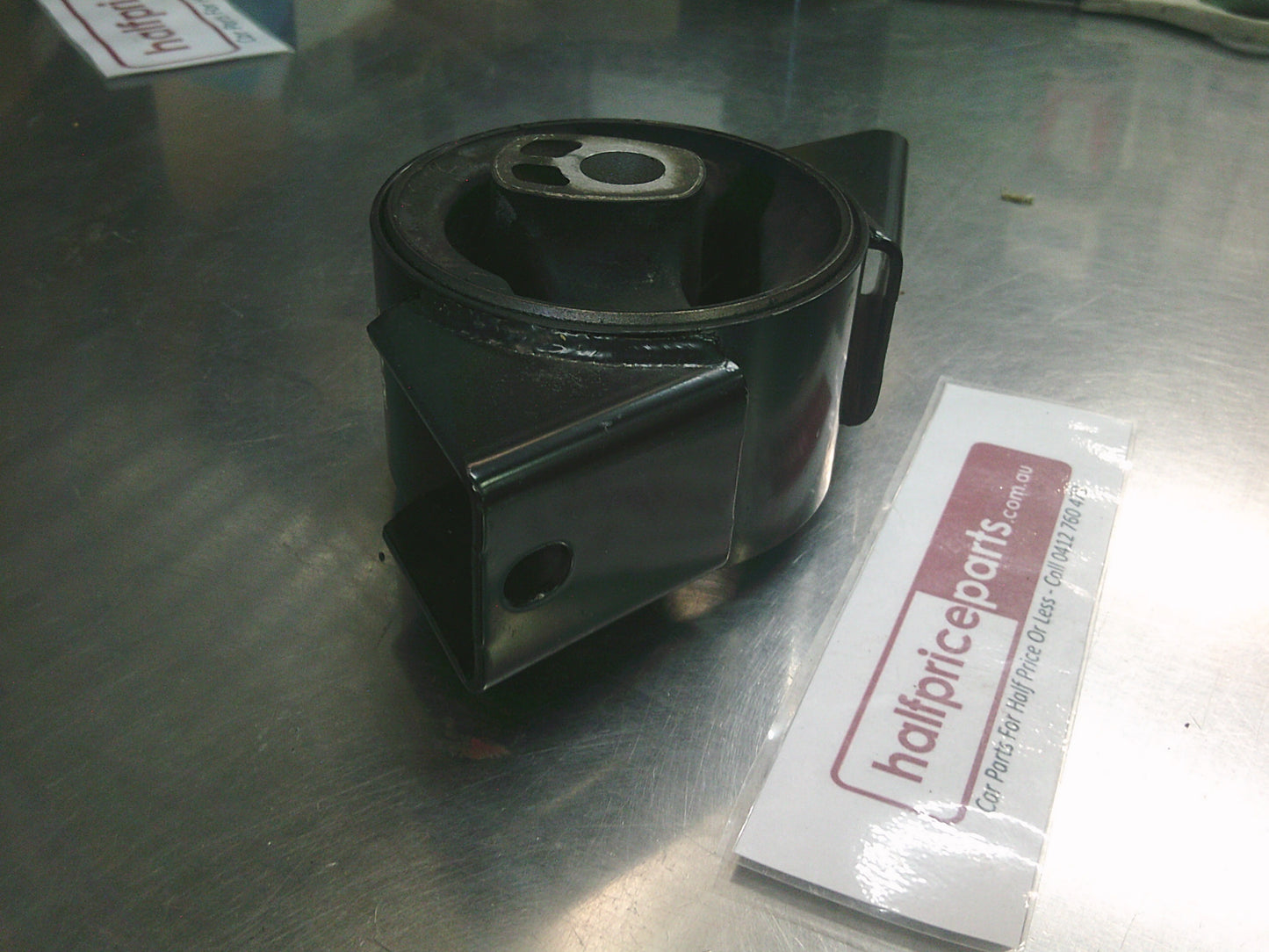 Holden Epica Genuine Rear Engine Mount - New Part