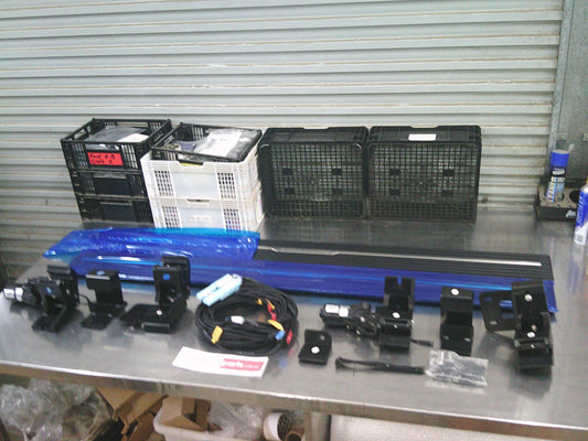 QLD Bull Bars Electric Side Step Kit Suits Mitsubishi MQ Triton Dual Cab New Part