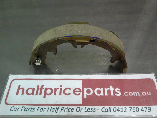 Toyota Rav4/Lexus SC430/IS300/GS300/GS430 Genuine No.2 Parking Brake Shoe New Part