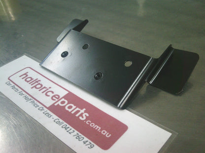 Holden RG Colorado Genuine Left Hand Front Guard Bracket New Part