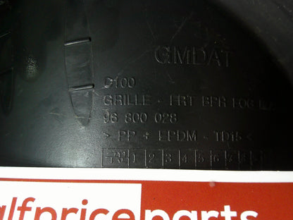 Holden CG Captiva Genuine Left Hand Front Fog Light Cover Used Part