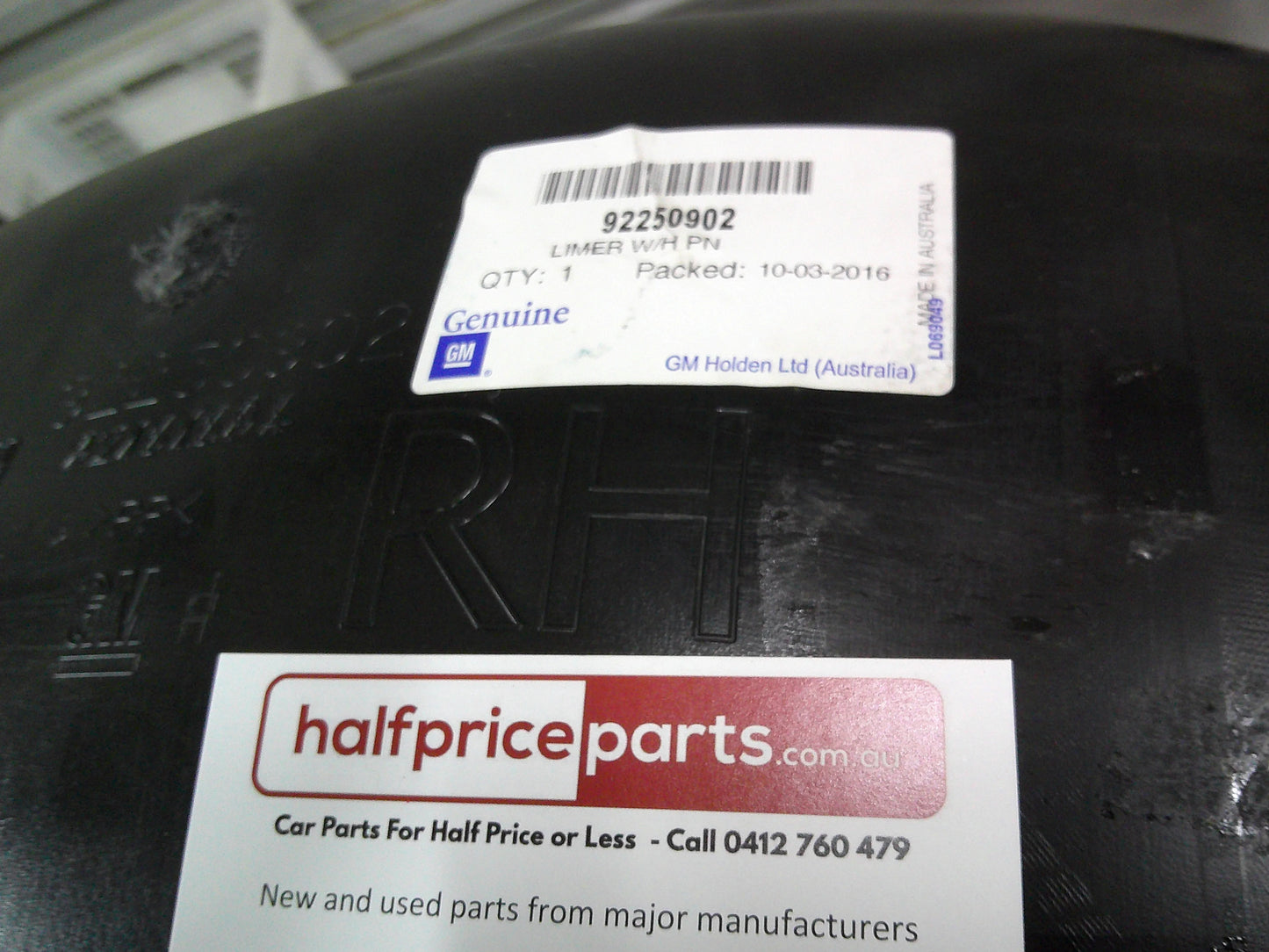 Holden VE Commodore/WN Statesman Genuine Right Hand Rear Inner Wheel Liner (Splash Guard) New Part