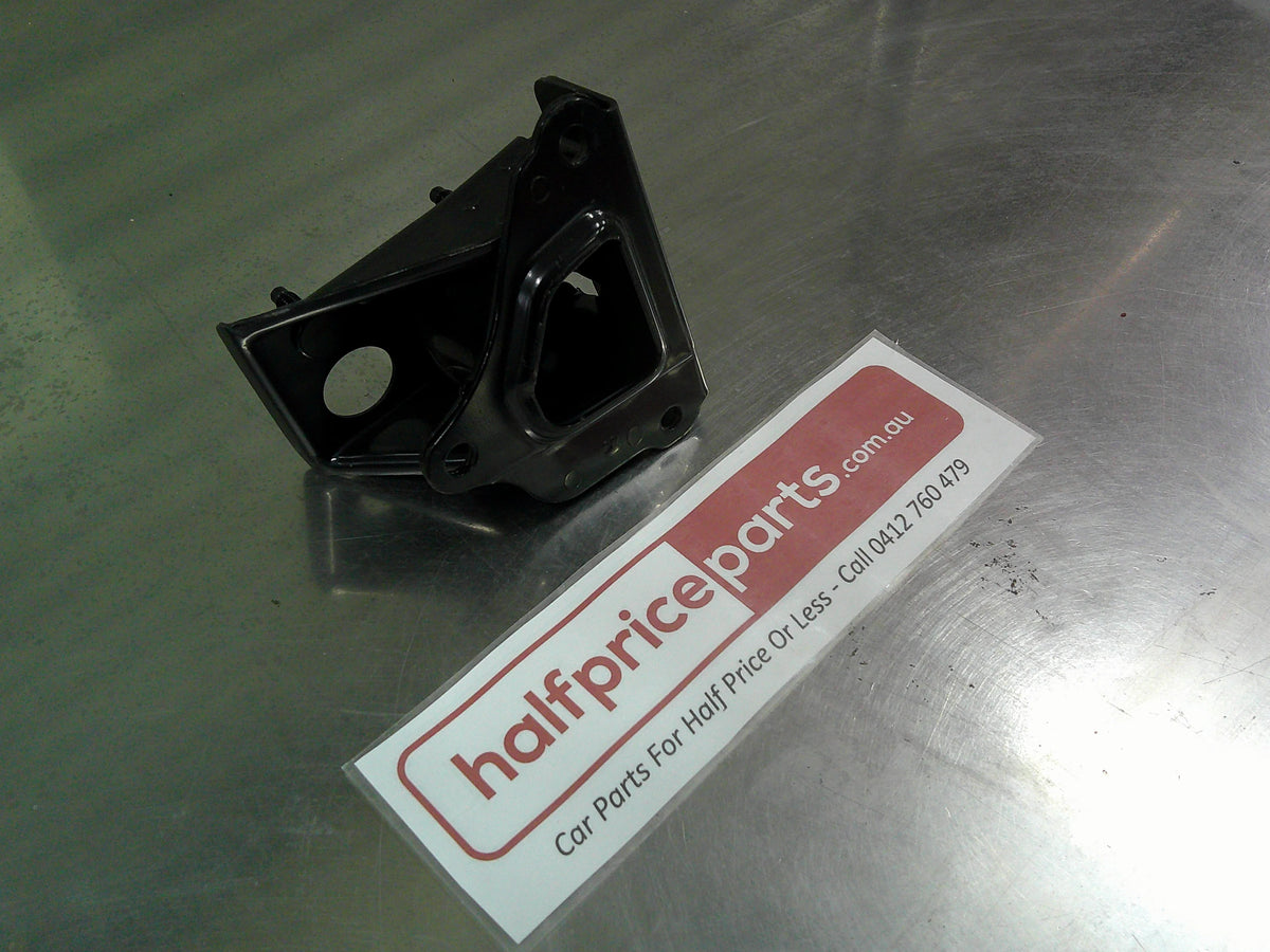 Subaru Liberty Genuine Right Hand Rear Bumper Stay New Part