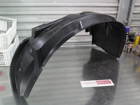 Holden RG Trailblazer Genuine Right Hand Front Inner Wheel Guard Liner New Part