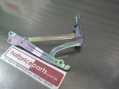 Holden Epica Genuine Right Hand Rear Boot Lid Hinge New Part
