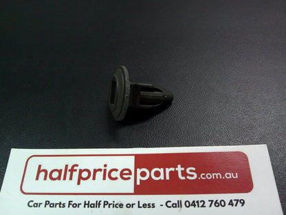 Holden TS Astra Genuine Rear Bumper Fascia Guide Nut New Part