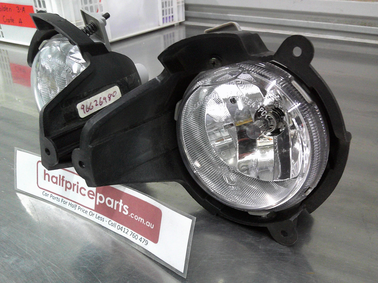 Holden CG7 Captiva Genuine Front Fog Light (Pair) Used Part VGC