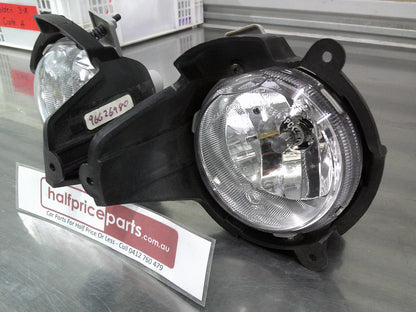 Holden CG7 Captiva Genuine Front Fog Light (Pair) Used Part VGC