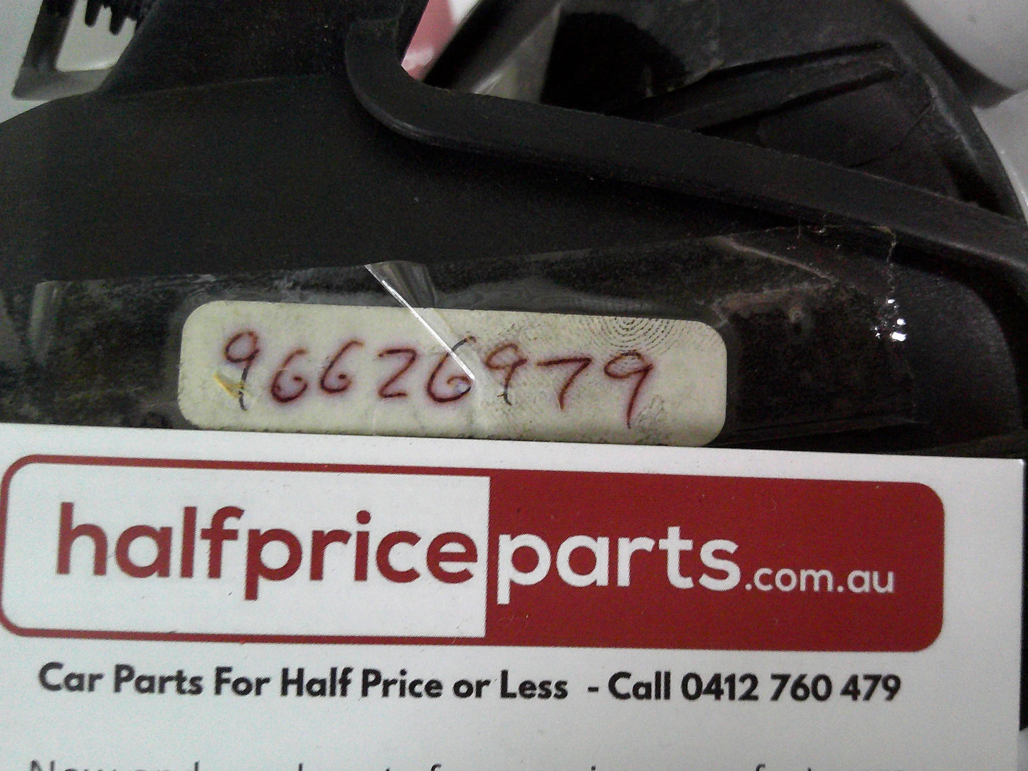 Holden CG7 Captiva Genuine Front Fog Light (Pair) Used Part VGC