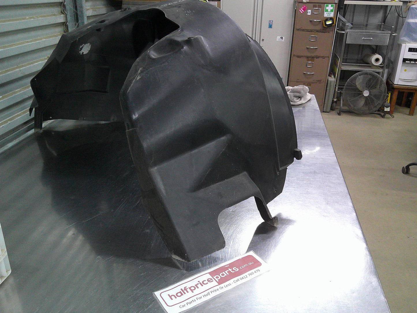 Holden VY/VZ Adventra Genuine Right Hand Front Inner Guard Liner (Splash Guard) New Part