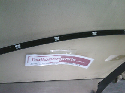 Holden VF Commodore /WM Statesman Genuine Drivers Front Door Window Frame Rubber Reveal New Part