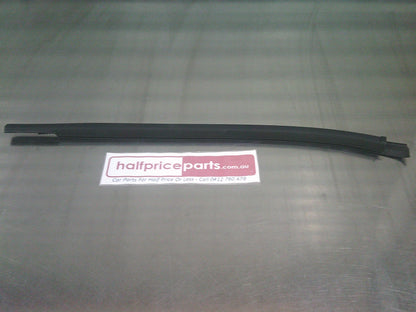 Holden RG Colorado Crew Cab Genuine Passenger Rear Door Window Belt Moulding New Part