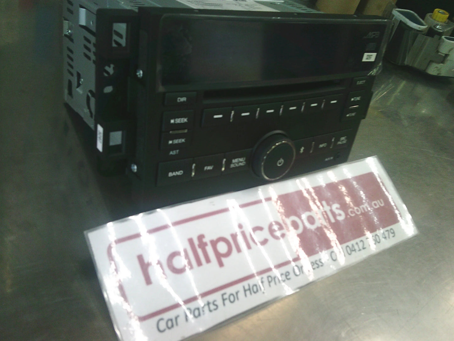 Holden CG7 Captiva Genuine MP3 Player CD AM-FM Radio Head Unit Assembly New Part