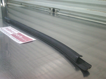 Holden RG Colorado Crew Cab Genuine Passenger Rear Door Window Belt Moulding New Part