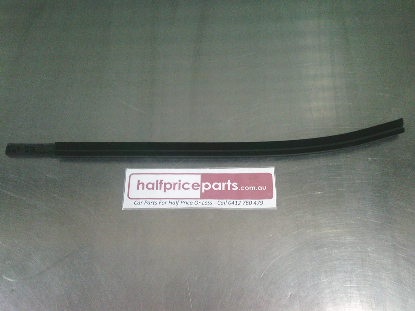 Holden RG Colorado Crew Cab Genuine Passenger Rear Door Window Belt Moulding New Part