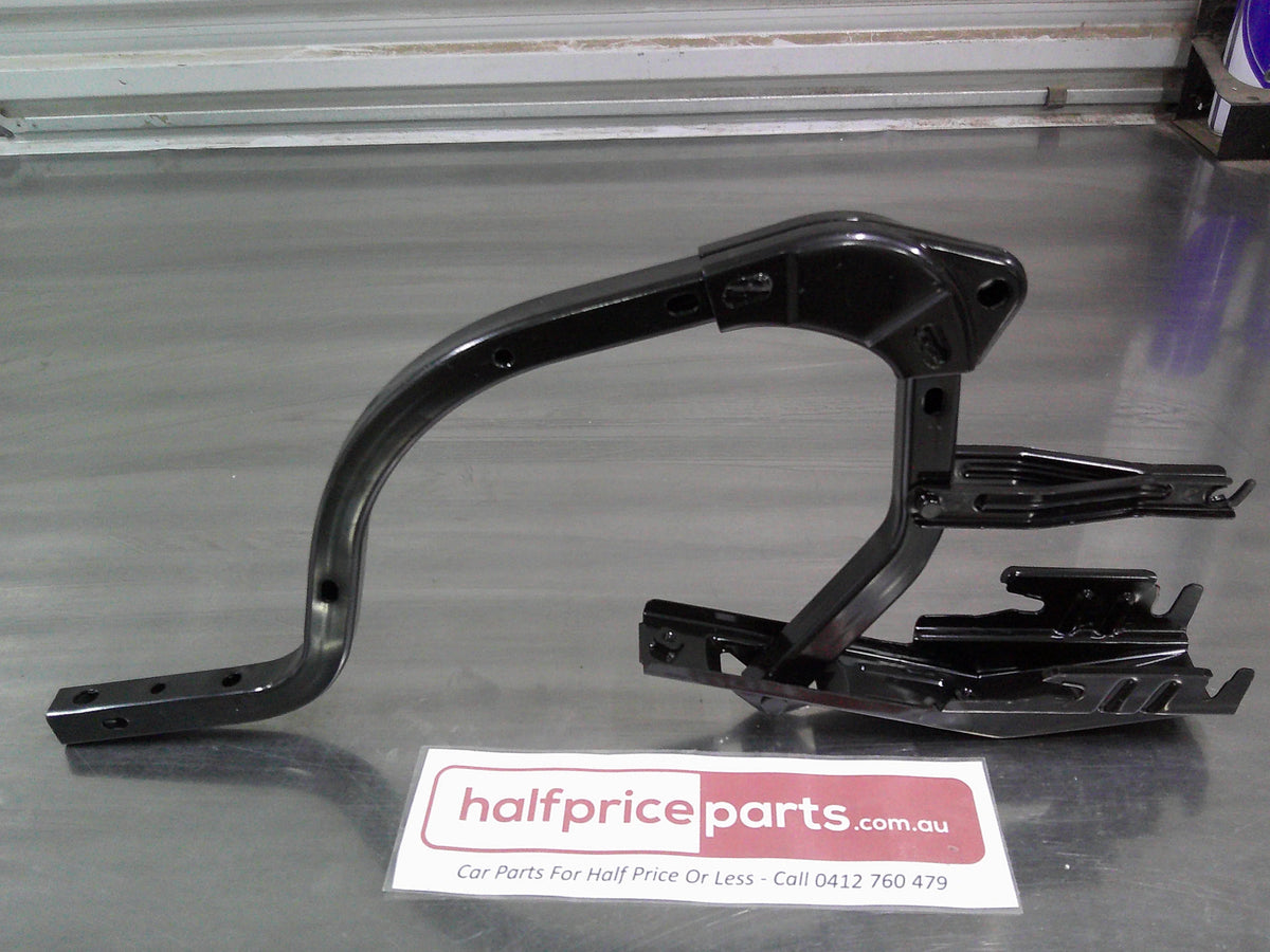 Toyota Camry Sedan Genuine Right Hand Rear Boot Hinge New Part