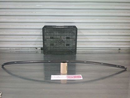 Holden Caprice/VF/VE Genuine Upper Moulding - New Part