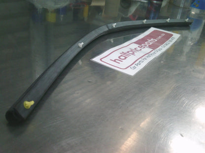 Holden Epica Genuine Right Hand Front Bonnet Seal New Part