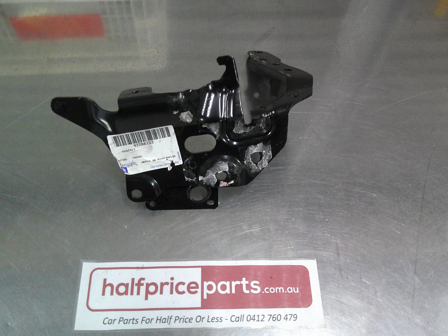 Holden VF Commodore/WN Caprice Genuine Hinge Support Bracket New Part