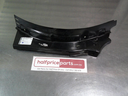 Holden Astra-K Genuine Right Hand Front Guard Support New Part