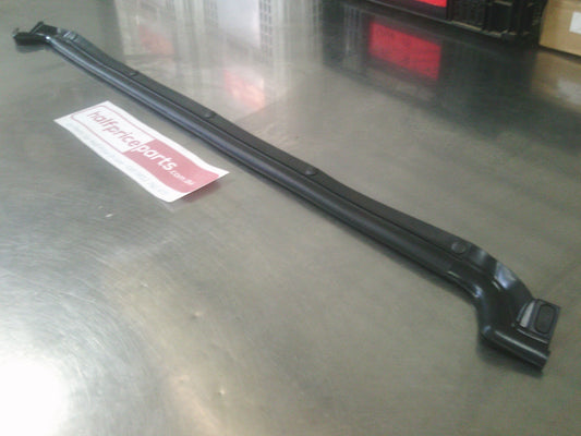 Holden JH Cruze Genuine Front Bonnet Rubber Seal New Part