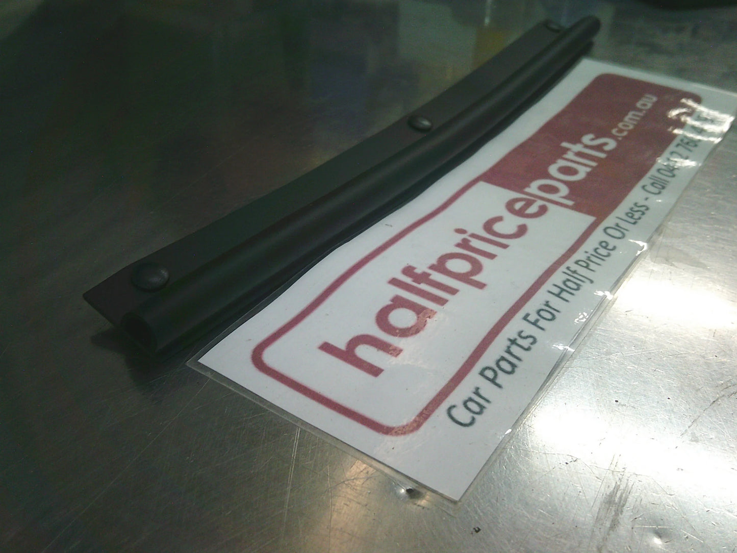 Holden CG Captiva Genuine Left Hand Front Bonnet Hood Seal New Part