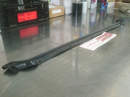 Holden JH Cruze Genuine Front Bonnet Rubber Seal New Part