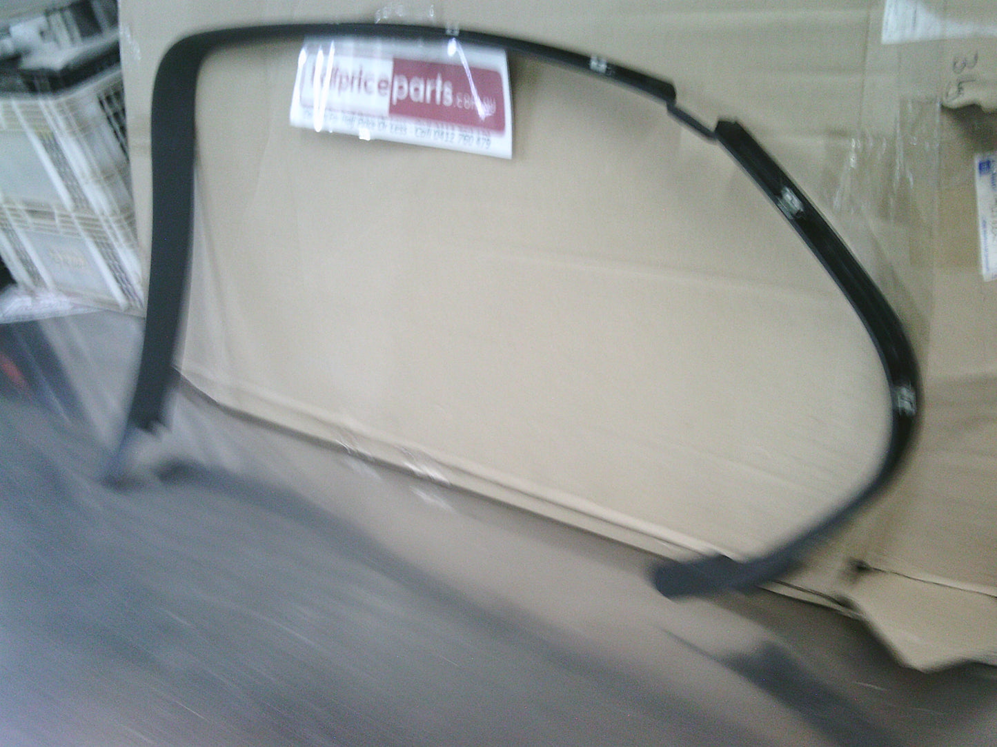 Holden VE Commodore Genuine Right Hand Rear Door Window Garnish New Part