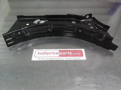 Holden Astra-K Genuine Right Hand Front Guard Support New Part