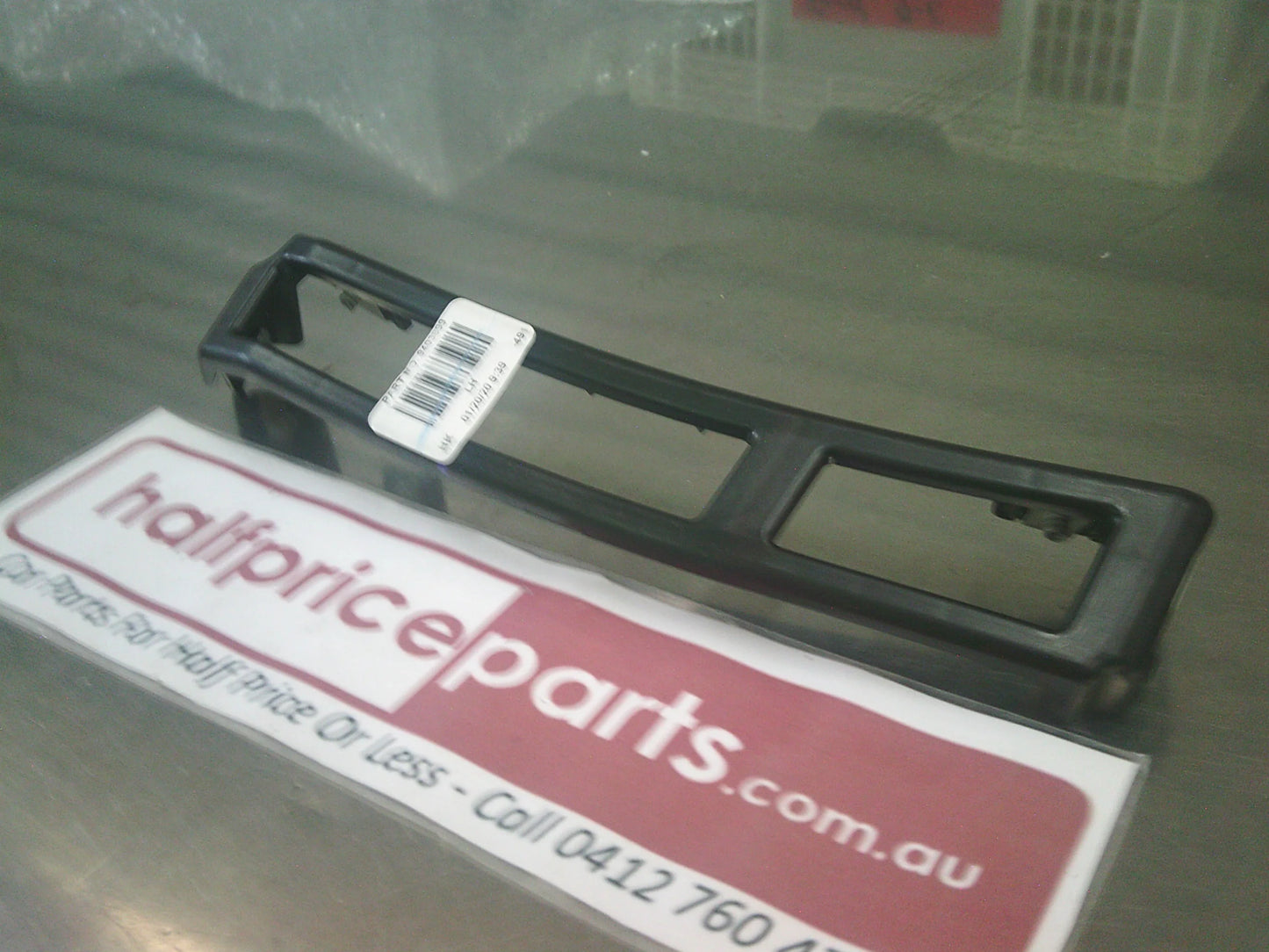Holden Equinox Genuine Drivers Rear Side Wheelhouse Liner Brace New Part
