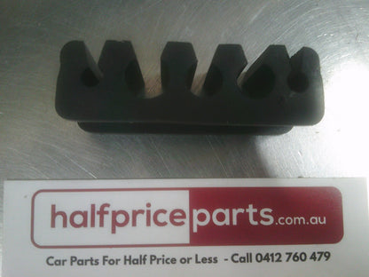 Holden VZ Monaro Genuine Fuel Line Rubber Retainer New Part