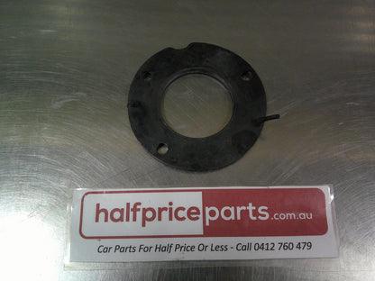 Holden CG Captiva Genuine Rubber Fuel Filler Pipe Seal New