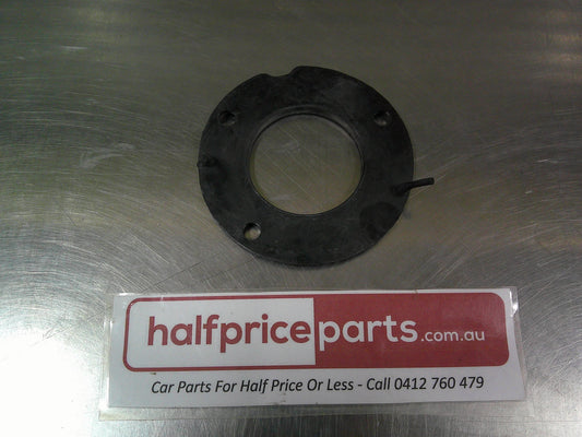 Holden CG Captiva Genuine Rubber Fuel Filler Pipe Seal New