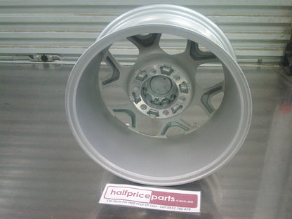 Toyota Hilux SR5 Genuine 17x7.5 Alloy Wheel In Silver (Rim Only) New Part