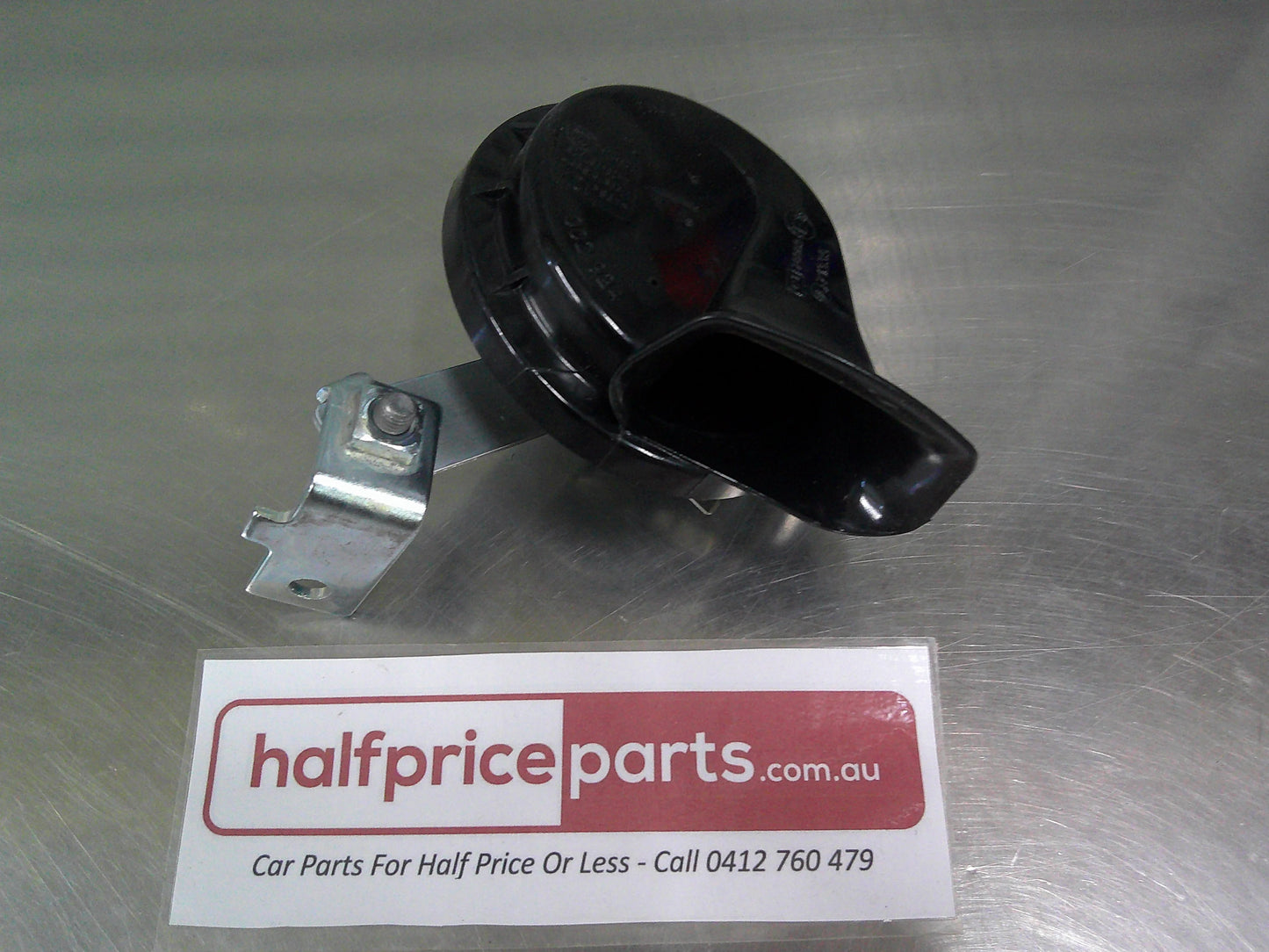 Holden HZ Sedan/VY/VZ/Commodore/WK/WL Statesman Genuine Low Note Horn New Part