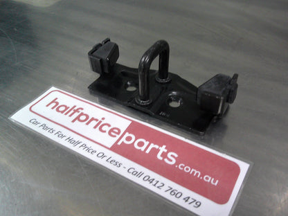 Holden VE Commodore Wagon Genuine Tail Gate Latch (Striker) New Part