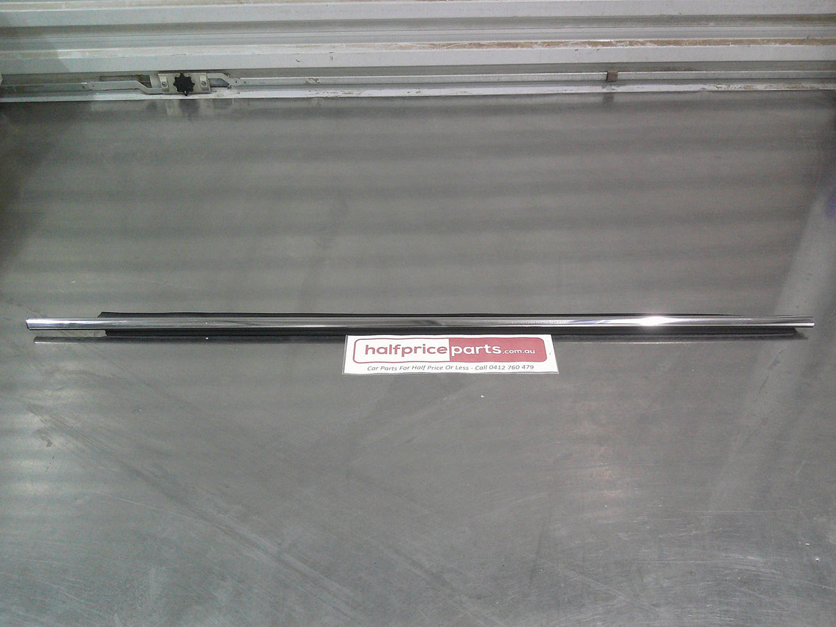 Toyota Camry/Aurion Genuine Right Hand Front Door Chrome Moulding Belt New Part