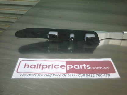 Nissan X-Trail T32 Genuine Left Hand Roof Rail - New Part.