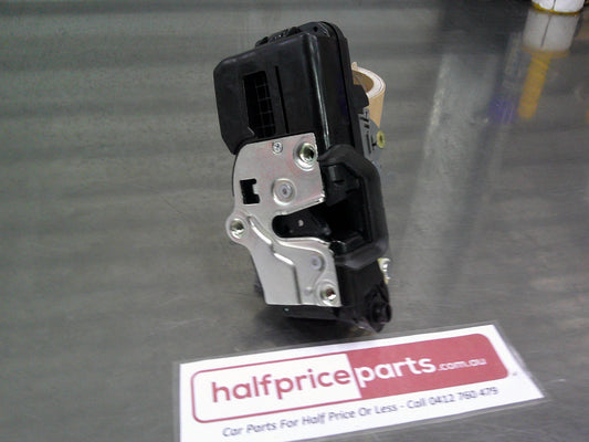 Holden CG Captiva Genuine Right Hand Rear Door Lock Assembly New Part
